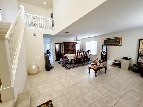674 Cambria Ln, Lemoore, CA 93245 photo 5
