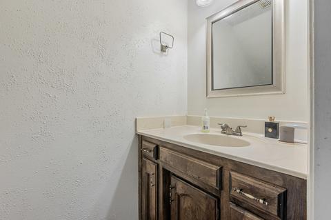 1733 E Cross Ave, Tulare, CA 93274 photo 15