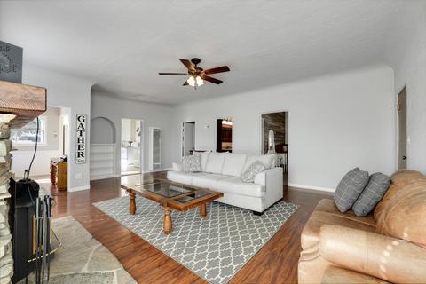 216 N C St, Exeter, CA 93221 photo 7
