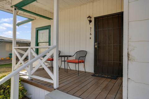 216 N C St, Exeter, CA 93221 photo 2