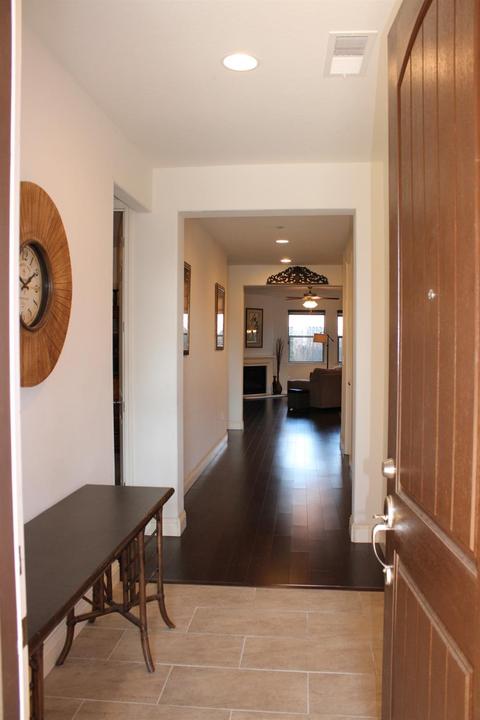 3922 E Willow Ave, Visalia, CA 93292 photo 4