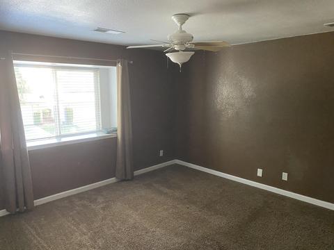 1016 E Ferguson Ave, Visalia, CA 93291 photo 2