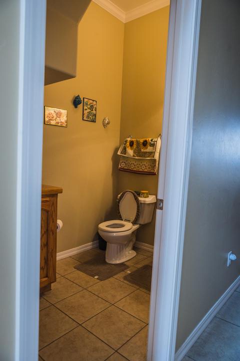 147 Old Line Ct, Exeter, CA 93221 photo 13