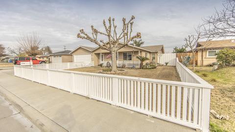 436 Alder Dr, Lemoore, CA 93245 photo 1