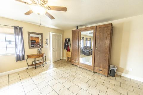 436 Alder Dr, Lemoore, CA 93245 photo 4