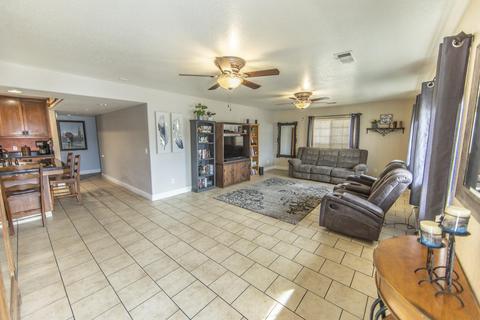 436 Alder Dr, Lemoore, CA 93245 photo 3