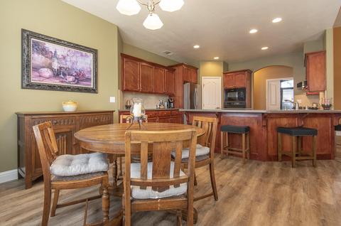 4435 E Grove Ct, Visalia, CA 93292 photo 18