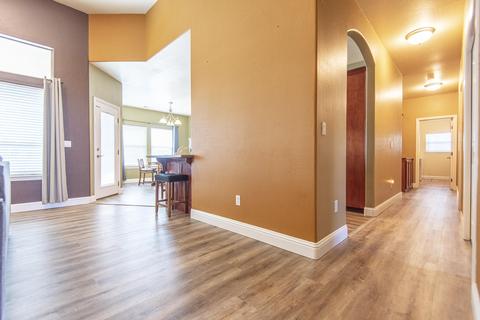 4435 E Grove Ct, Visalia, CA 93292 photo 13