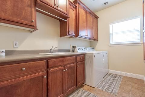 4435 E Grove Ct, Visalia, CA 93292 photo 41