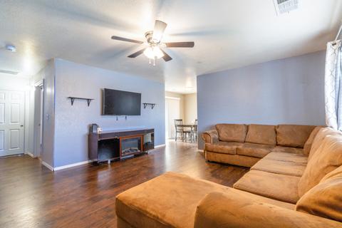 1501 Arnold Ct, Corcoran, CA 93212 photo 5
