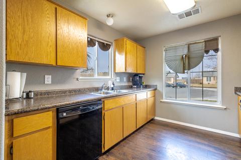1501 Arnold Ct, Corcoran, CA 93212 photo 11