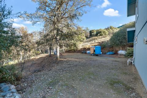 51945 Eshom Valley Dr, Badger, CA 93603 photo 8