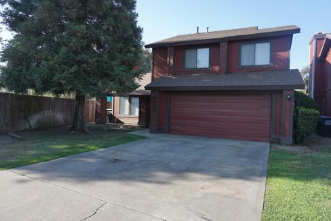 944 E Oakridge Ave, Visalia, CA 93292 photo 25