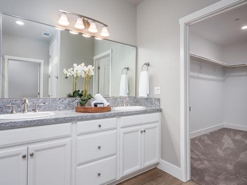 3957 Beverly Ave, Clovis, CA 93619 photo 12