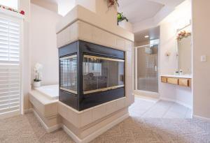 1650 E Victor Ave, Visalia, CA 93292 photo 19