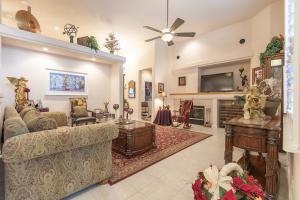 1650 E Victor Ave, Visalia, CA 93292 photo 8