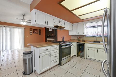 541 Vine St, Lemoore, CA 93245 photo 12