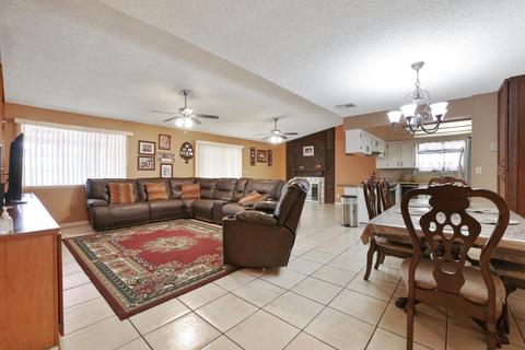 541 Vine St, Lemoore, CA 93245 photo 16