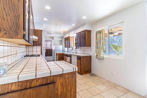 111 E Gannon Dr, Tulare, CA 93274 photo 13