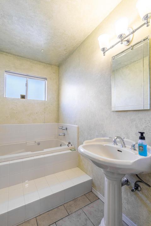 111 E Gannon Dr, Tulare, CA 93274 photo 24
