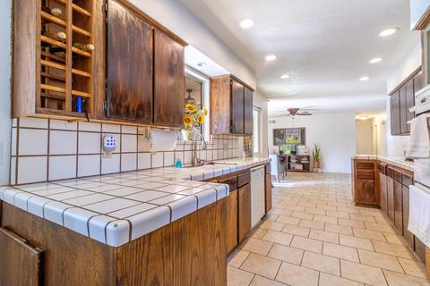 111 E Gannon Dr, Tulare, CA 93274 photo 14