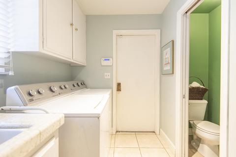 598 E Chevy Chase Dr, Tulare, CA 93274 photo 40