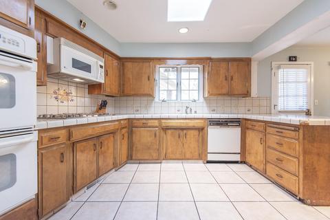 598 E Chevy Chase Dr, Tulare, CA 93274 photo 27