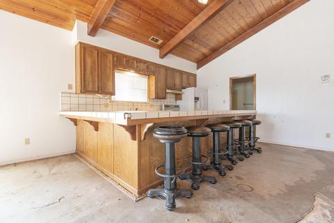598 E Chevy Chase Dr, Tulare, CA 93274 photo 51
