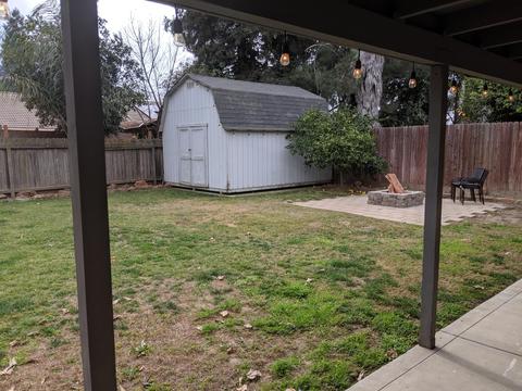 527 E Lark Ave, Visalia, CA 93292 photo 1