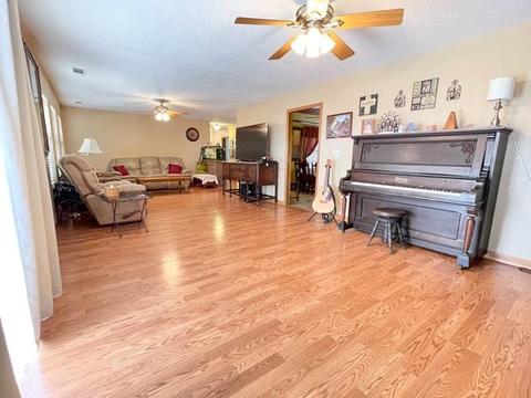 804 N B St, Exeter, CA 93221 photo 9