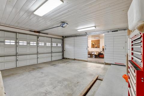 902 Orchard St, Exeter, CA 93221 photo 38