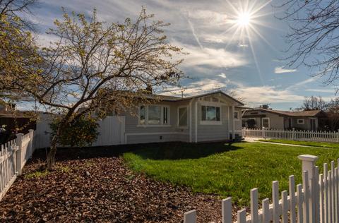 135 Portola Ave, Exeter, CA 93221 photo 4