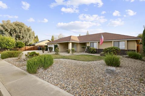 3203 E Race Ave, Visalia, CA 93292 photo 2