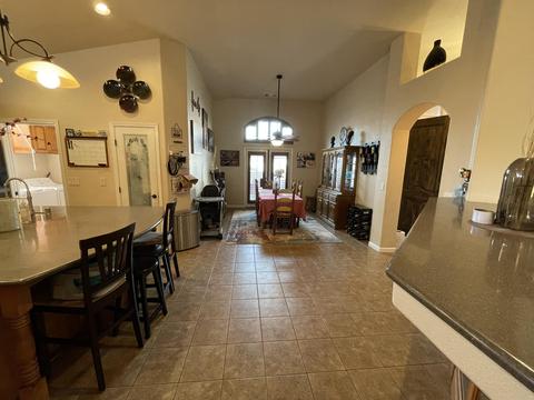 1246 E Copper Ct, Visalia, CA 93292 photo 47