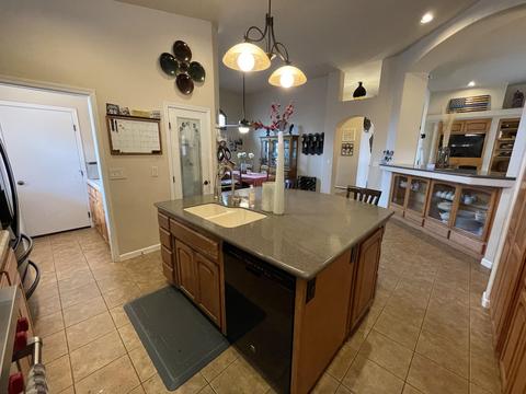 1246 E Copper Ct, Visalia, CA 93292 photo 53