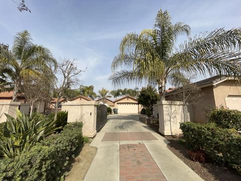1246 E Copper Ct, Visalia, CA 93292 photo 3