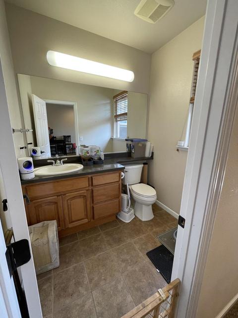 1246 E Copper Ct, Visalia, CA 93292 photo 32