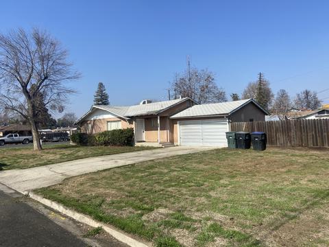 702 E Cast Ave, Visalia, CA 93292 photo 1