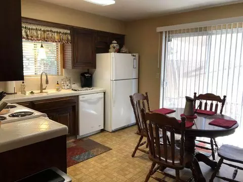 605 E Willow Ct, Tulare, CA 93274 photo 17