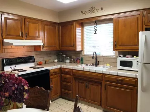 605 E Willow Ct, Tulare, CA 93274 photo 28