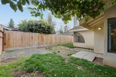 2332 E Sweet Ave, Visalia, CA 93292 photo 18