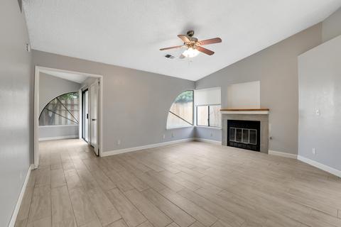 2332 E Sweet Ave, Visalia, CA 93292 photo 3
