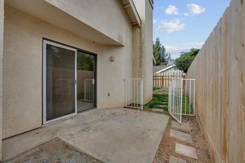 2332 E Sweet Ave, Visalia, CA 93292 photo 21