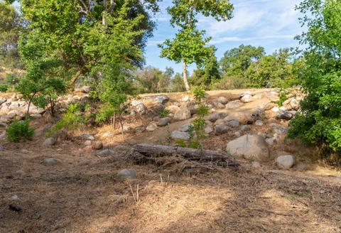 40508 Sierra Dr, Three Rivers, CA 93271 photo 5