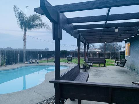 1624 E Pacific Ave, Tulare, CA 93274 photo 8
