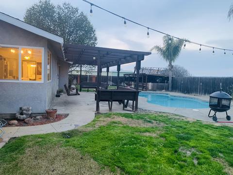 1624 E Pacific Ave, Tulare, CA 93274 photo 9