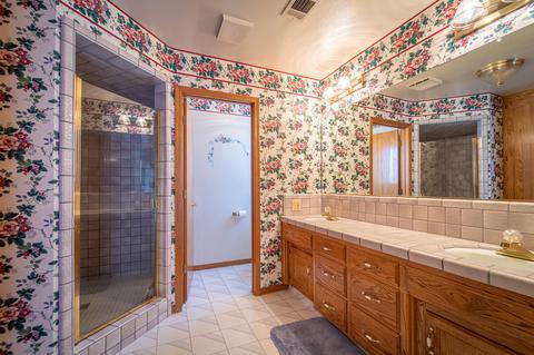 1324 E Thompson Ave, Tulare, CA 93274 photo 41