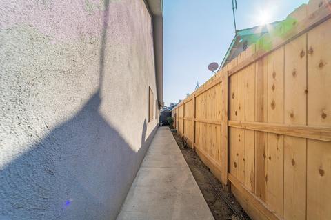 1324 E Thompson Ave, Tulare, CA 93274 photo 58