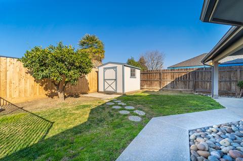 1324 E Thompson Ave, Tulare, CA 93274 photo 53