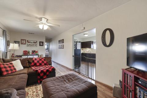 812 E Cameron St, Hanford, CA 93230 photo 5